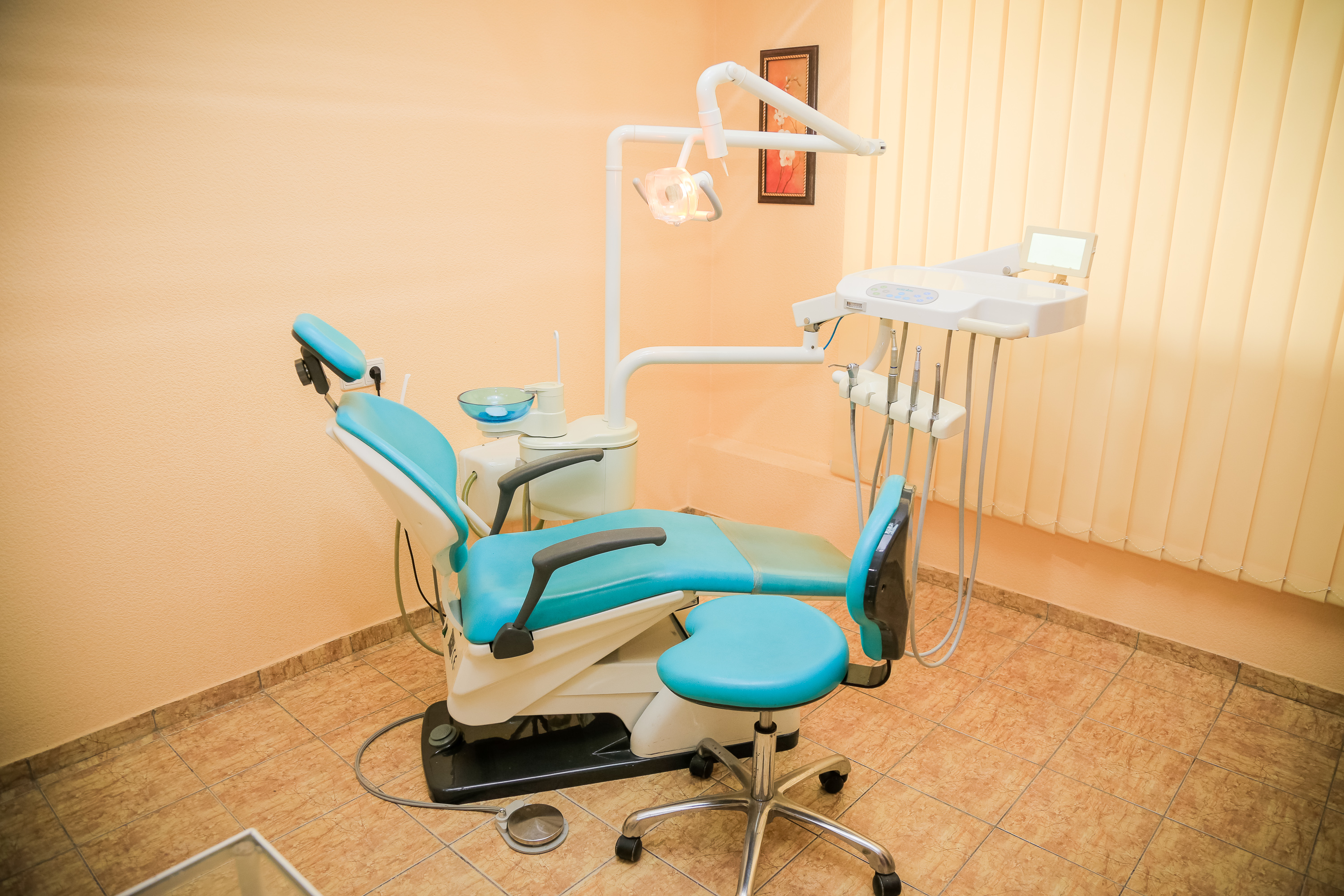 стоматологическое кресло, стоматология sident, sident, стоматологический кабинет одесская, стоматология харьков одесская, стоматология харьков, клиника sident,